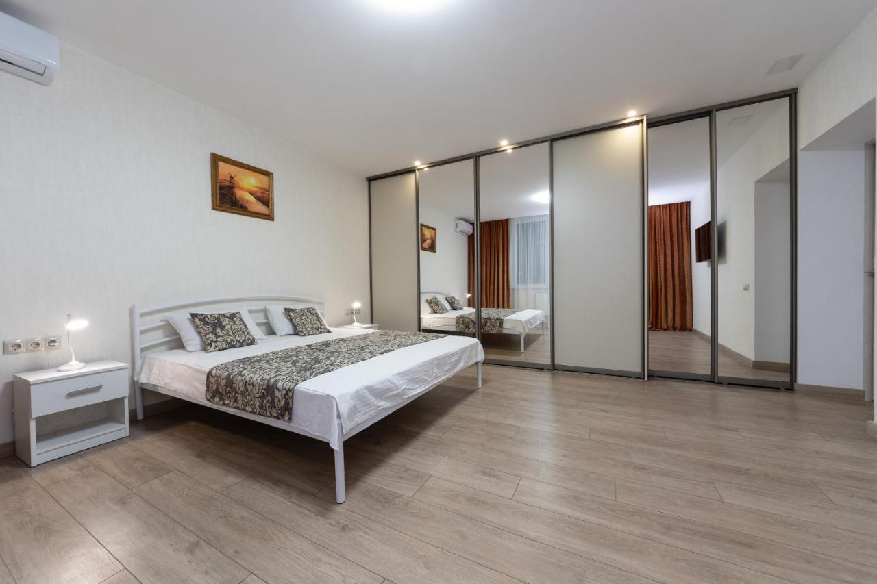 Riviera,20 минут от центра Апартаменты Киев